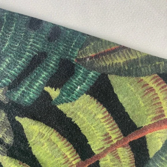 Farm Rio Printed Monstera Crew Neck Relaxed T Shirt Size Medium / Large - Picture 4 of 10